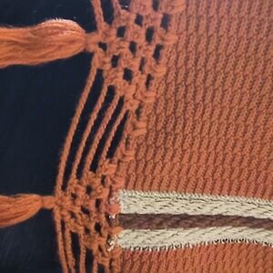 RUSTIC SWEATERISH BIG SHAWL